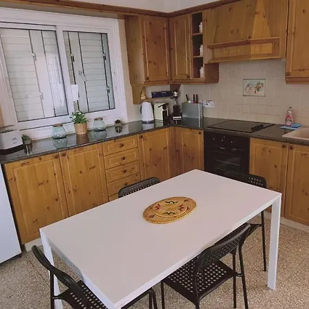 Frederick 2br Penthouse *