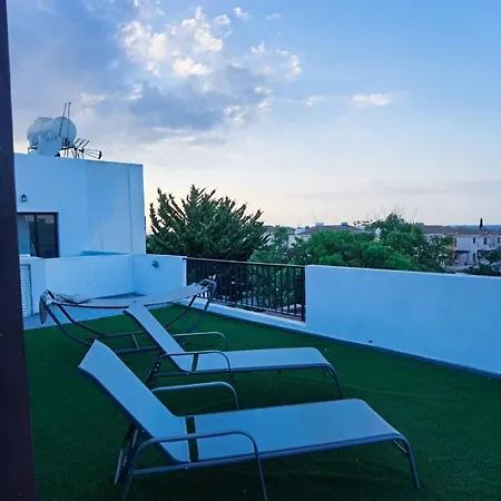 Frederick 2br Penthouse *