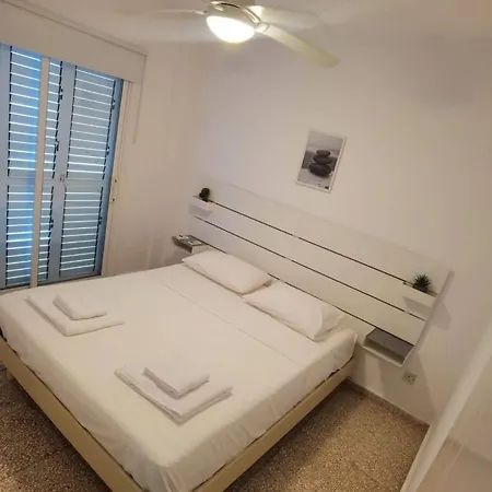 Apartamento Frederick 2br Penthouse Paralimni
